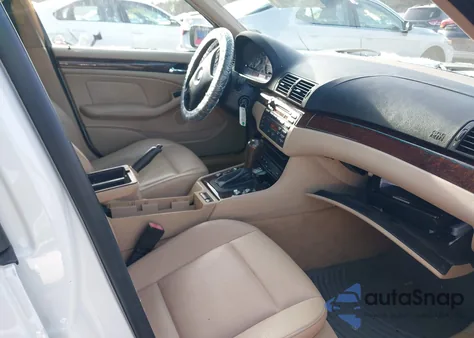 2005 BMW 325Xi из США, поврежденный, VIN WBAEU33405PR20538